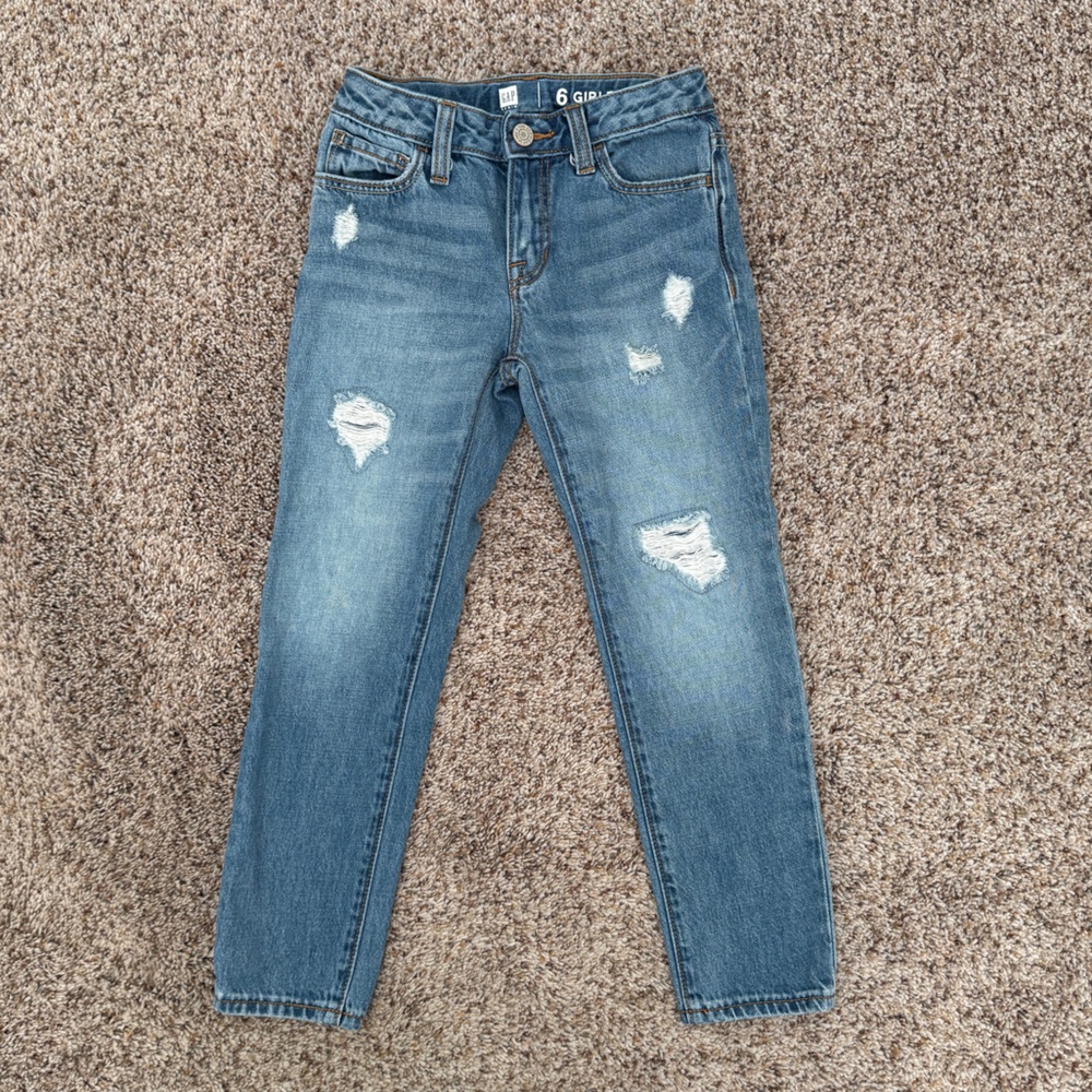 GAP Girl’s Girlfriend Style Distressed Jeans - Size 6